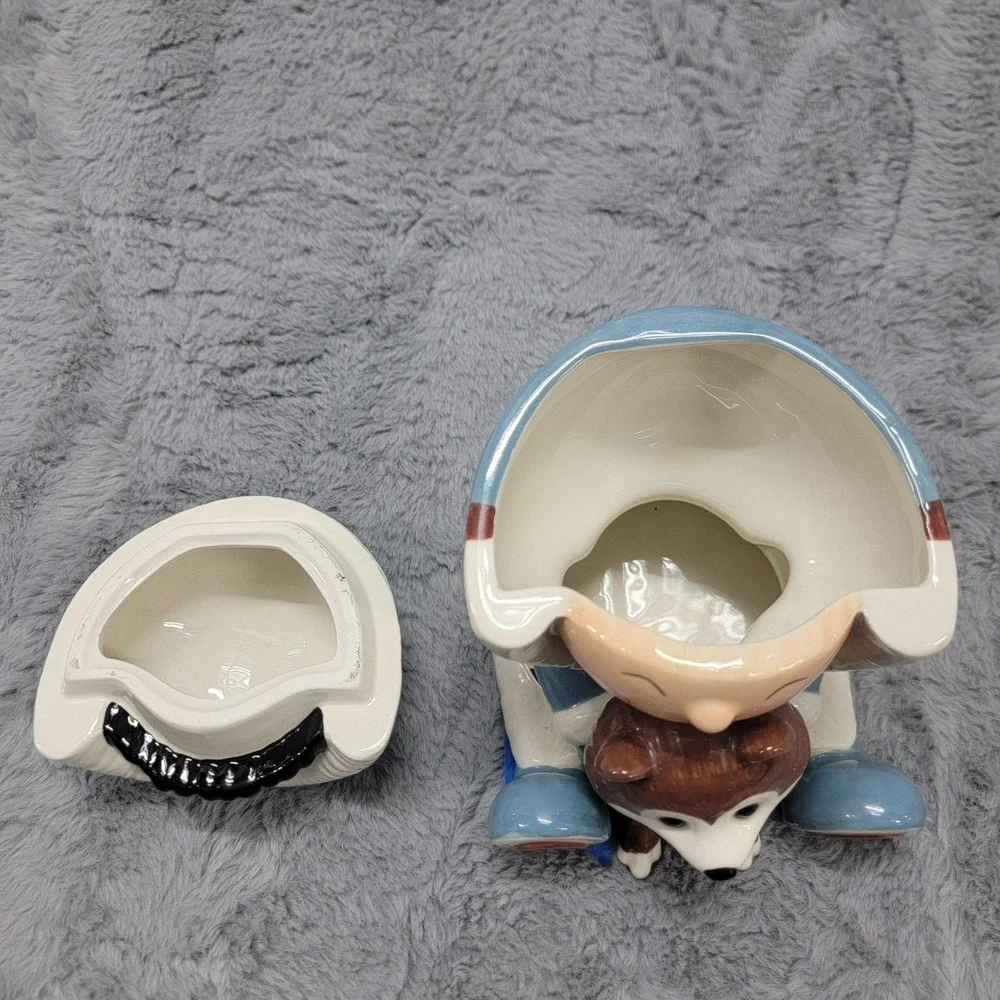Hallmark Frosty Friends Cookie Jar Ceramic Eskimo Huskie Christmas Holiday 7